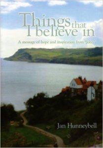 41lcM7a64ZL._SX346_BO1,204,203,200_